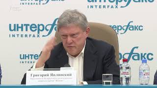 Явлинский призвал провести новый референдум в Крыму