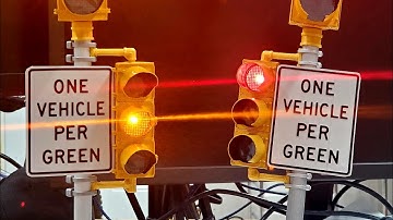 Metering Traffic Light Signals - Miniature 1:9 Scale Models