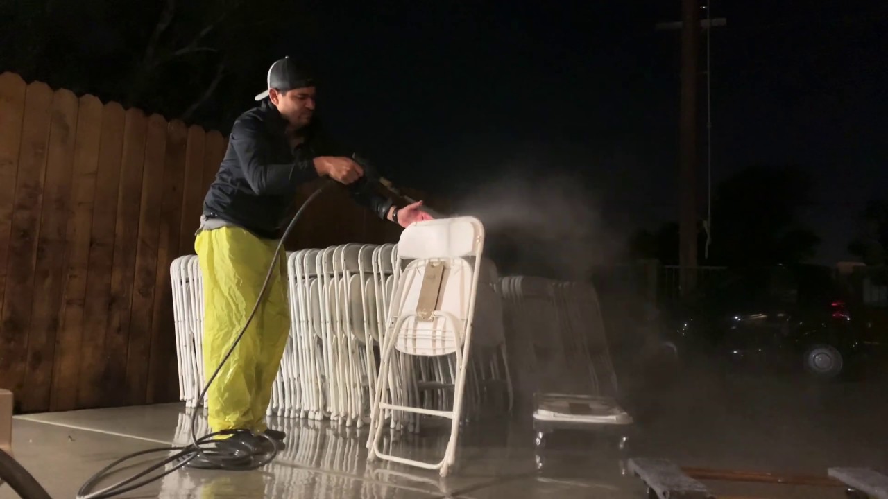 Diy - How To Clean White Plastic Folding Chairs Fast / Como Limpiar Cillas De Una Forma Rapida