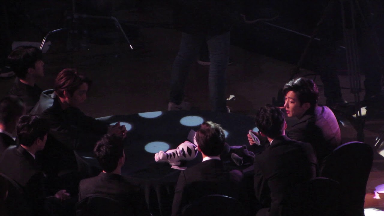 171115 aaa 에일리 무대 보는 엑소