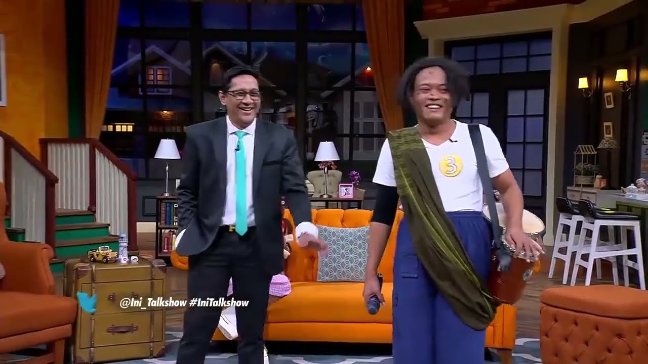 Sule Tunjukkan Bakat di Depan Tantri Kotak