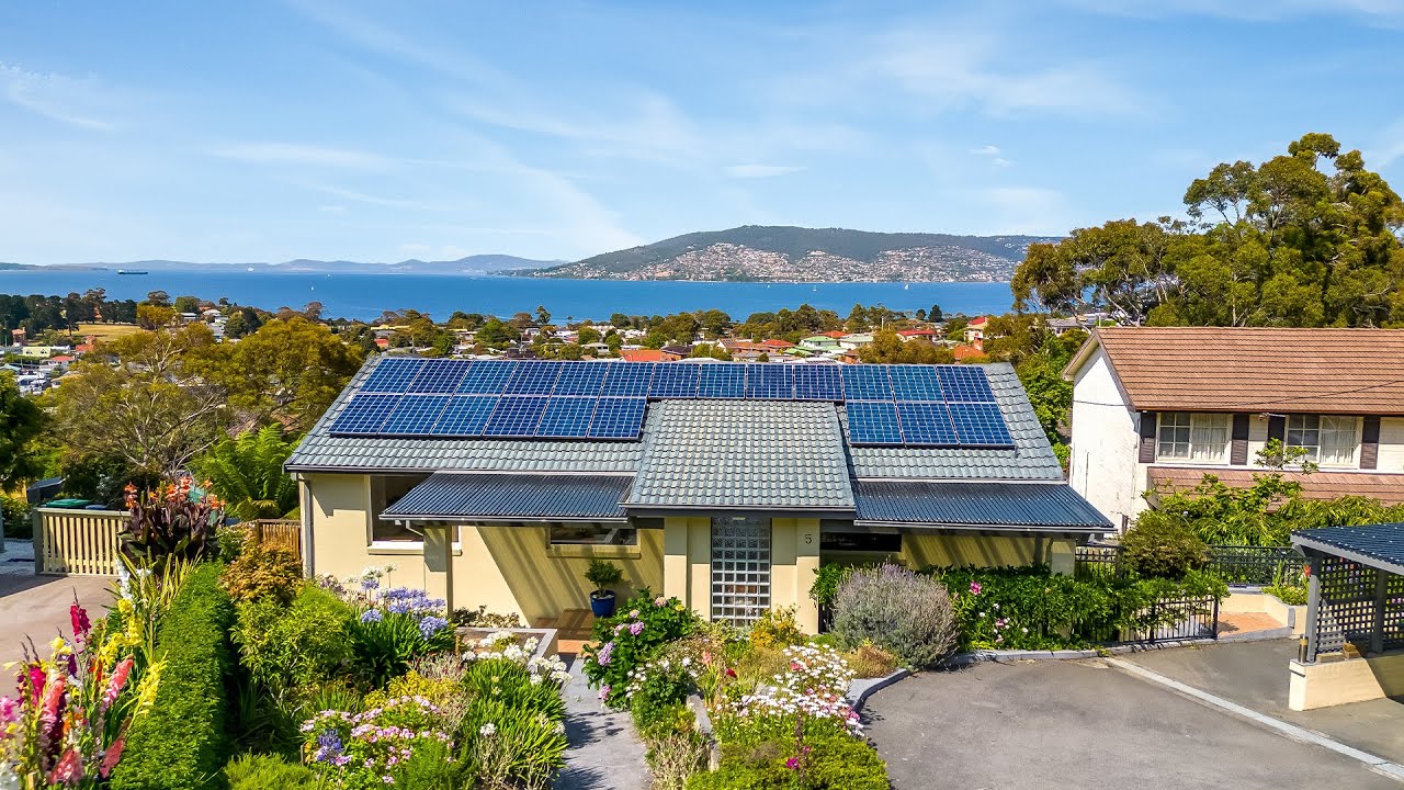 5 Waverley Court, Bellerive Andrew Wells Blue Edge Property YouTube