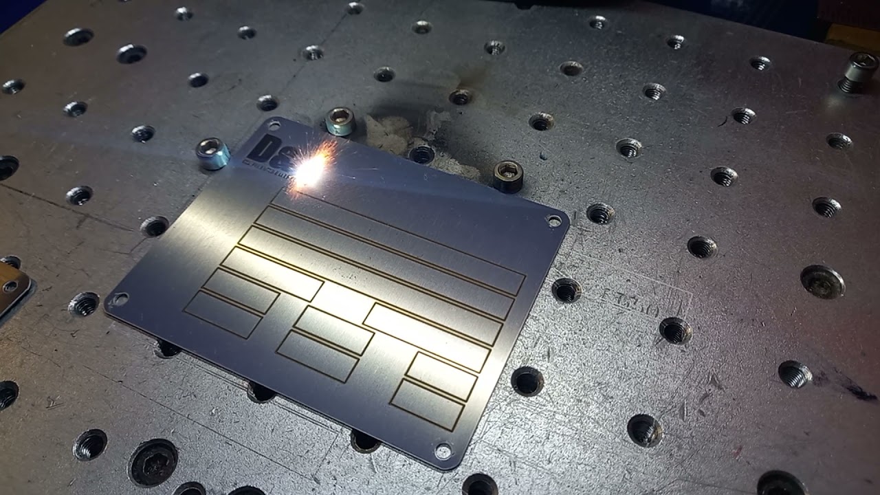 Laser Fibra - Gravação de placa de Inox - RickLaser