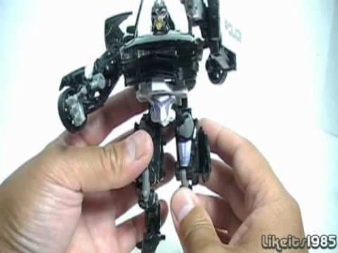 Barricade A Transformers Dark Of The Moon Deluxe Class Toy Review 