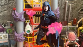 My review and thoughts on Dc Multiverse Raven from the Beast Boy Build a Figure wave