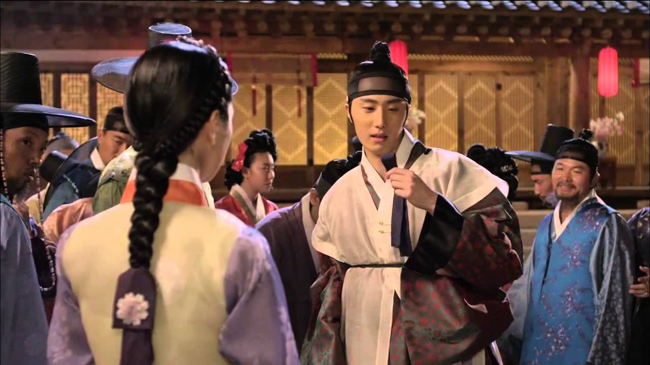 [HOT] 야경꾼 일지 3회 - 정일우-유노윤호, 총각귀신 기왓장 공격 막으며 서예지 보호! 20140811