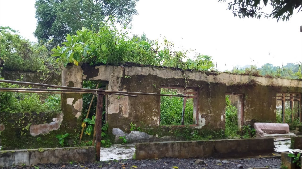 Rumah Tua Ayah Jaro Karis Tempat Singgah Bapak Soeharto Cisimeut Lebak Banten Youtube