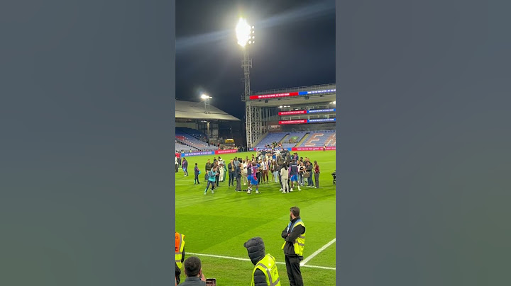 ‘Eze show us the cup🏆🎶’ #cpfc #football #crystalpalace #epl