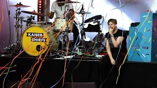 Kaiser Chiefs - Hole In My Soul Live At Trafalgar Square, London (F1 Live Show 2017)
