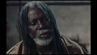 Ycare & Tiken Jah Fakoly - Humble African (Clip Officiel)