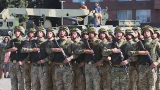 В Запорожье состоялся военный парад ко Дню Независимости Украины В Запорожье состоялся военный парад ко Дню Независимости Украины
