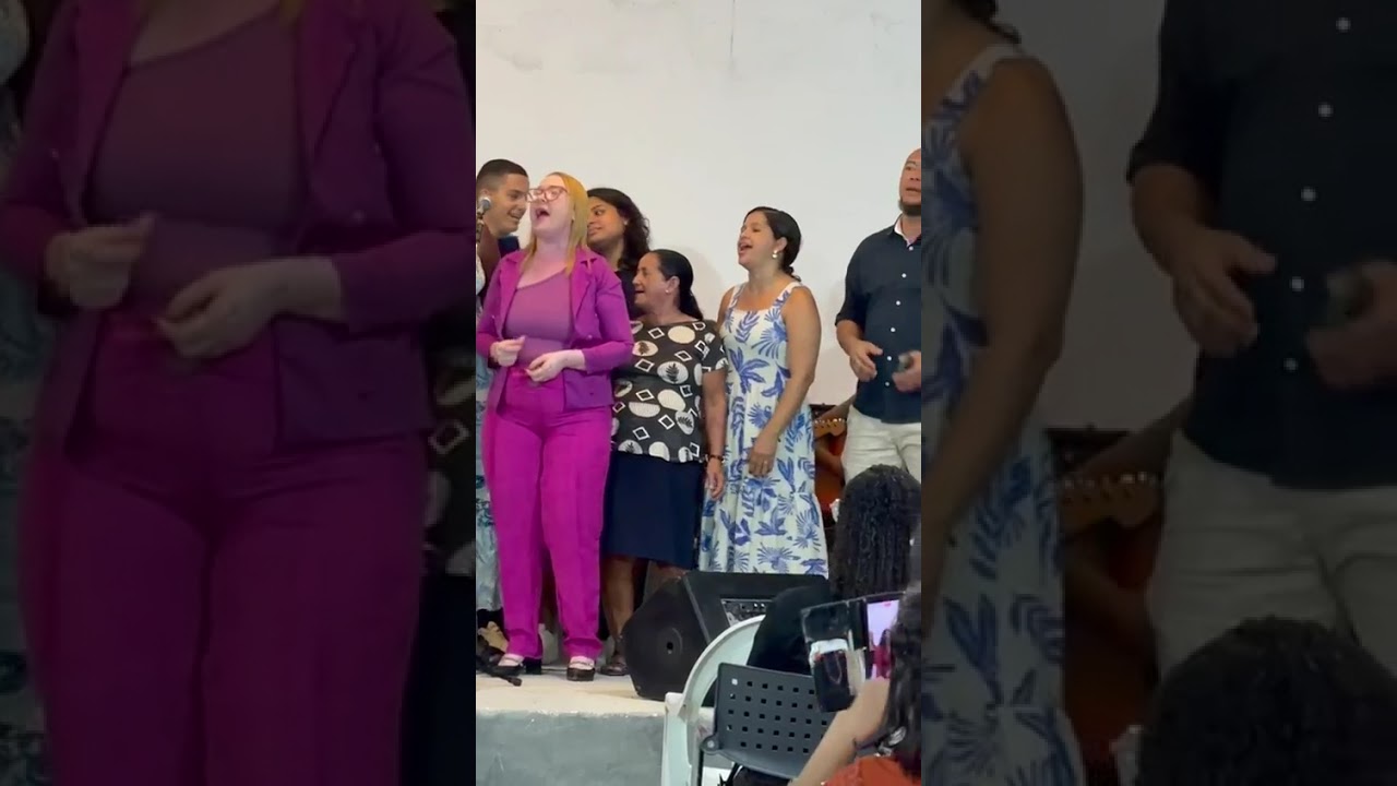 Família Rosa, cantando És tú única razão.  28-02-2026