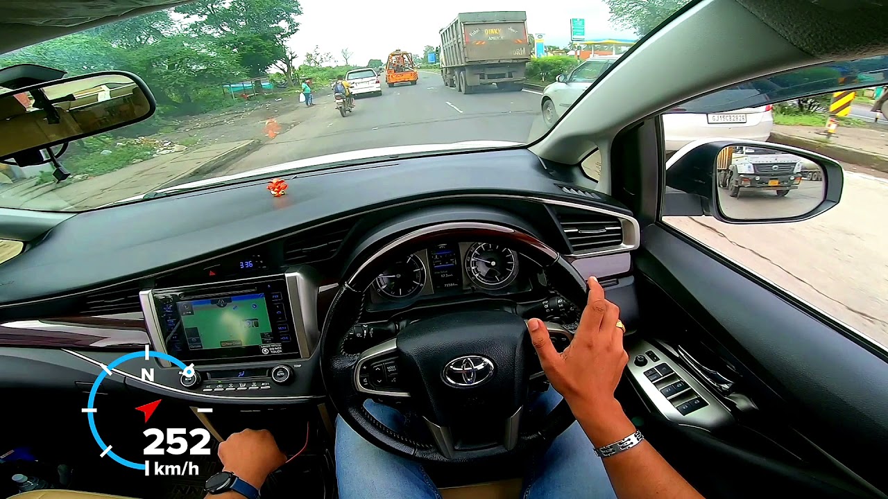 Best Of 2021 Love Mashup | Year End Love Mashup - 1 | 🔥 Toyota Innova Crysta 🔥 | VWR | 