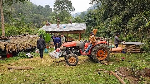 Bà cụ 70 tuổi sinh tồn trong rừng Tăc tơ đổ nền nhà đẹp như mơ. Nguyễn Tất Thắng