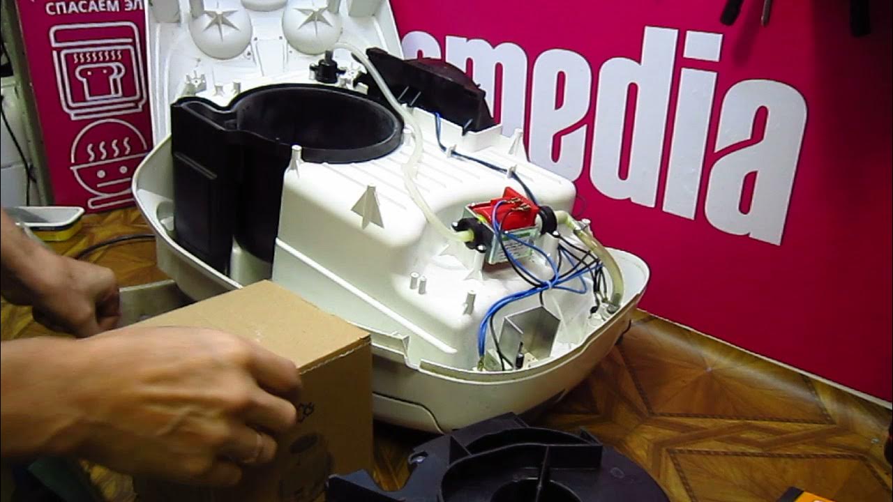 Как разобрать пылесос томас амфибия Гудит, но не сосёт - Замена мотора пылесоса Thomas - YouTube