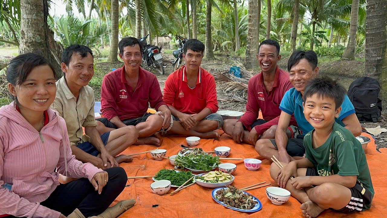 Chuột đồng xào Củ Hành Tây theo máy cắt bắt chuột mùa gặt lúa # 353