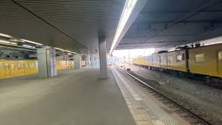 115系回送発車と山陽本線115系普通相生行き到着　　岡山駅にて
