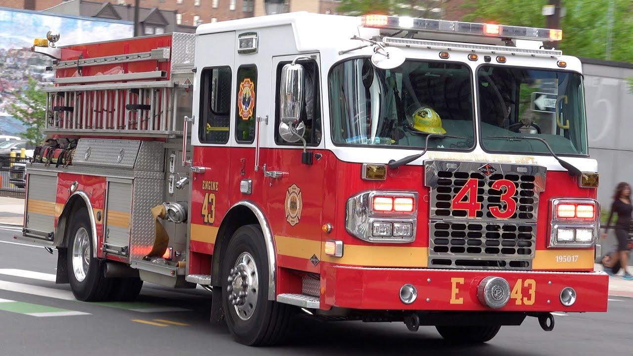 Philadelphia Fire Department Engine 43 Responding