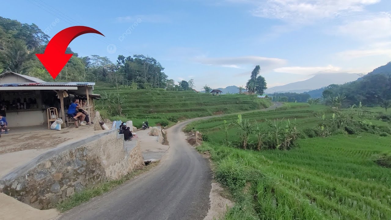 Warung Surabi Virall Di Tengah Alam Indah Sumedang, Ramai Di Kunjungi Banyak Orang