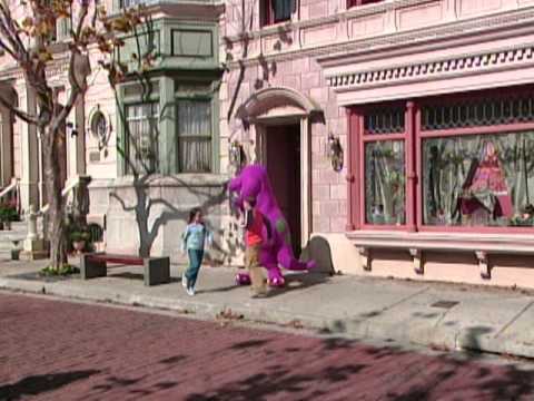 barney:-the-land-of-make-believe---clip