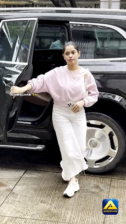 Jannat Zubair Clicked in Mumbai