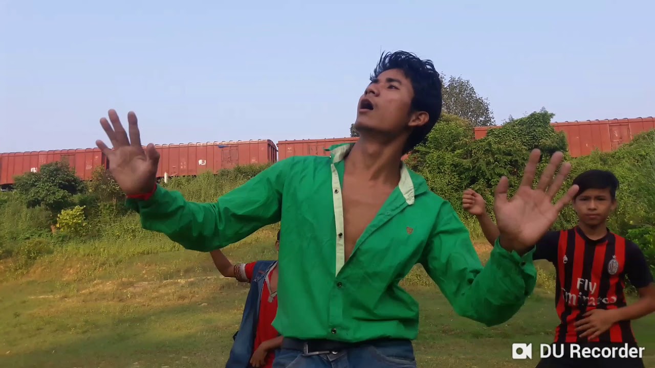 Funny dance😆😆😃😃😃😃😎 