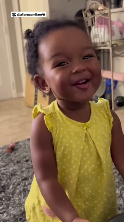Toddler has fun copying mommy in the most adorable way ❤️❤️