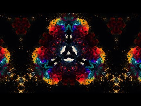 Psychedelic Splashes of Paint Kaleidoscope Visuals [4K] - YouTube