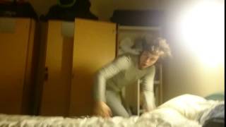 MOV 1033