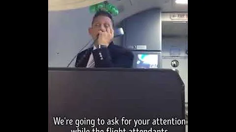World's Funniest Flight Attendant Leaves Passengers In Hysterics - DayDayNews
