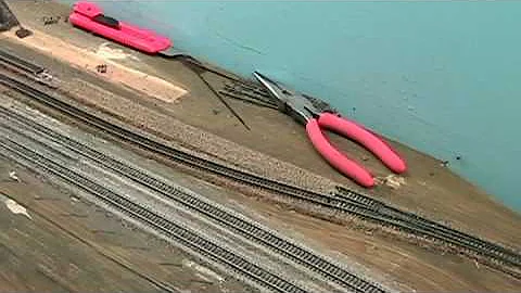 Model Railroad VLog: Putting Scenery on the Interchange: Part 4