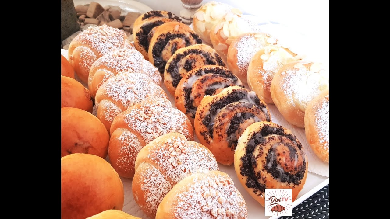 Kaffeebuffet aus einem Teig / Coffee buffet made from a Dough