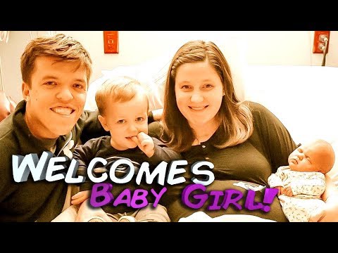 tori-roloff-welcomes-baby-girl!-see-the-amazing-new-family-photo!