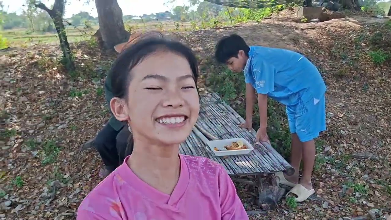 ธิดาลาวได้หยังมาสุตาจันทร์กิน #บ้านศรีวิไล #เคศรีวิไล #ธิดาลาวศรีวิไล #ศิษย์พี่ 