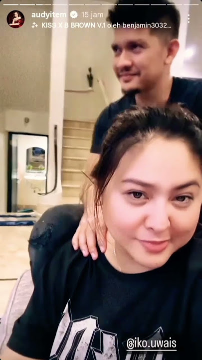 IKO UWAIS MASSAGES HIS WIFE.