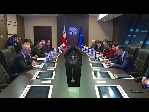 საქართველო კორონავირუსის გავრცელების პრევენციისთვის შეზღუდვებს კიდევ უფრო ამკაცრებს