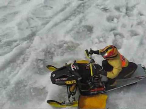 nitro rc snowmobile