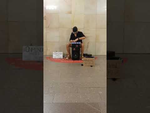 #музыкавметро Музыка в
