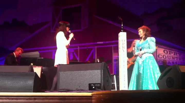 Loretta Lynn & Zooey Deschanel's duet of Coal Mine...