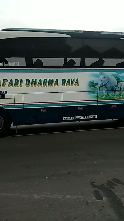 Bus Safari Dharma Raya (OBL) masuk garasi  Gaplek...