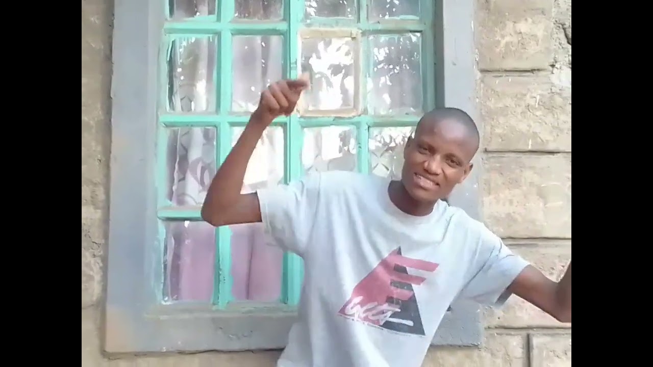 Olanyuani performance song by Manu thee pianist 