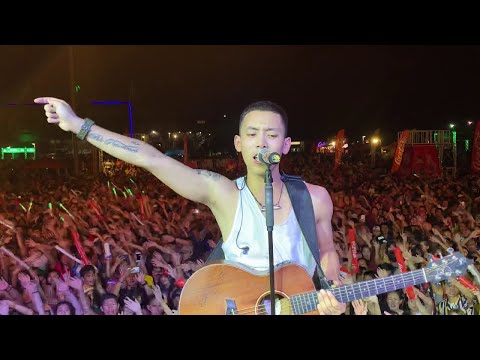 คอนเสิร์ต เฮ็ดทุกวิถีทาง / สนามข้างอารีน่า สงกรานต์ คอนเสิร์ต