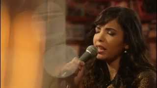 Video voorbeeld van "Indila - Derniere Danse (Live - Paris)"