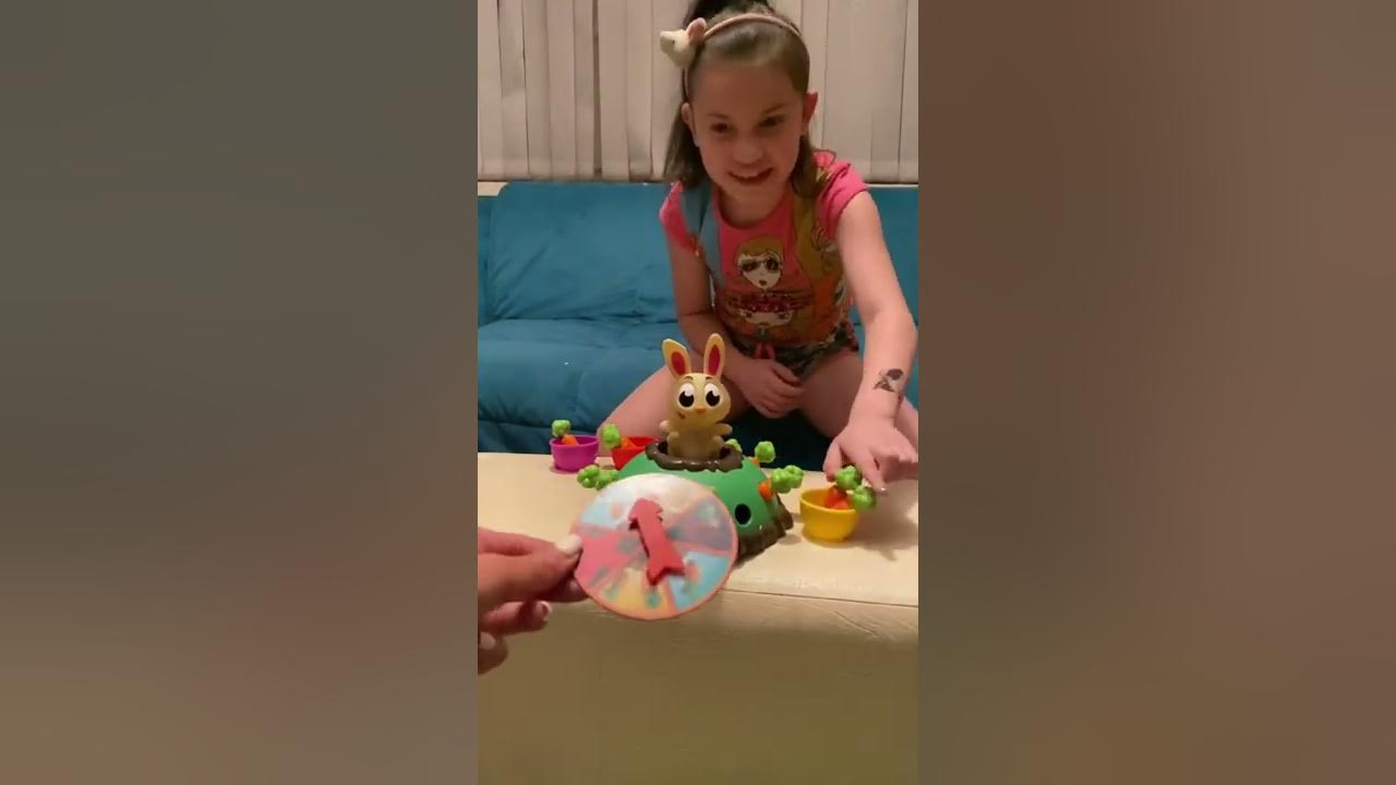 Настольная игра кролик попрыгунчик. достань морковку - YouTube