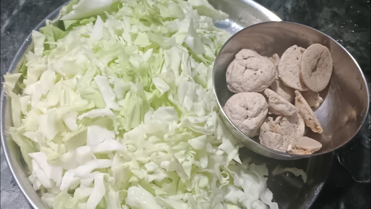 মুখে স্বাদ লেগে থাকার মতো বাঁধাকপি আর বড়ি দিয়ে একটা দারুন স্বাদের রেসিপি (bandhakopir recipe)