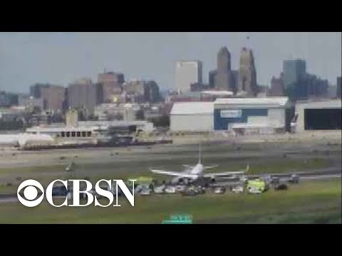 United Airlines flight skids off runway at Newark Airport