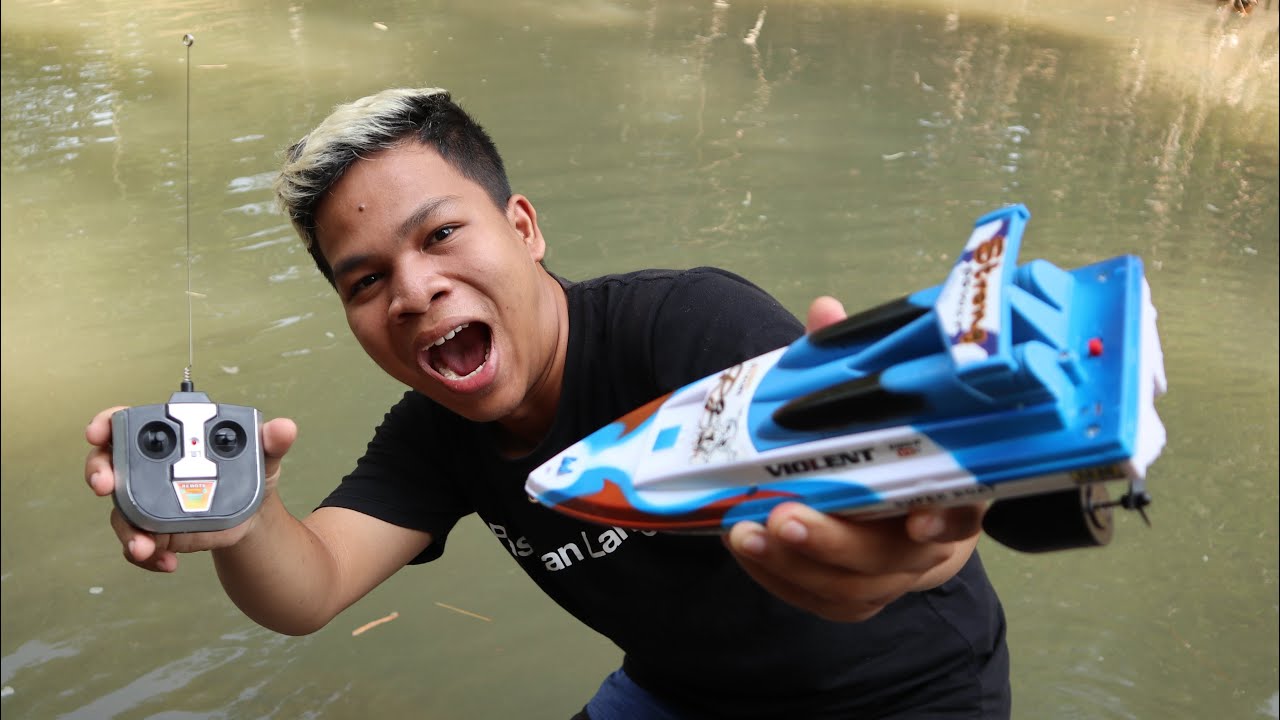 Waktu test drive kurang pas angin terlalu kencang jd ga bisa maximal kendalinya Over all sih rc boat. 