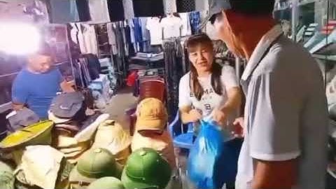 Du lịch chợ cửa khẩu móng cái.Tỉnh Quảng Ninh -20-8-2024)