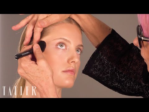 4 Easy Steps To Complete Contouring: CHANEL Makeup Tutorial