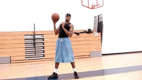 Post Drop-Step Spin Jumpstop Finish Pt. 1 | LeBron James DWade Moves | Dre Baldwin